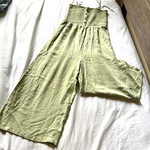 Beautiful green long jumper